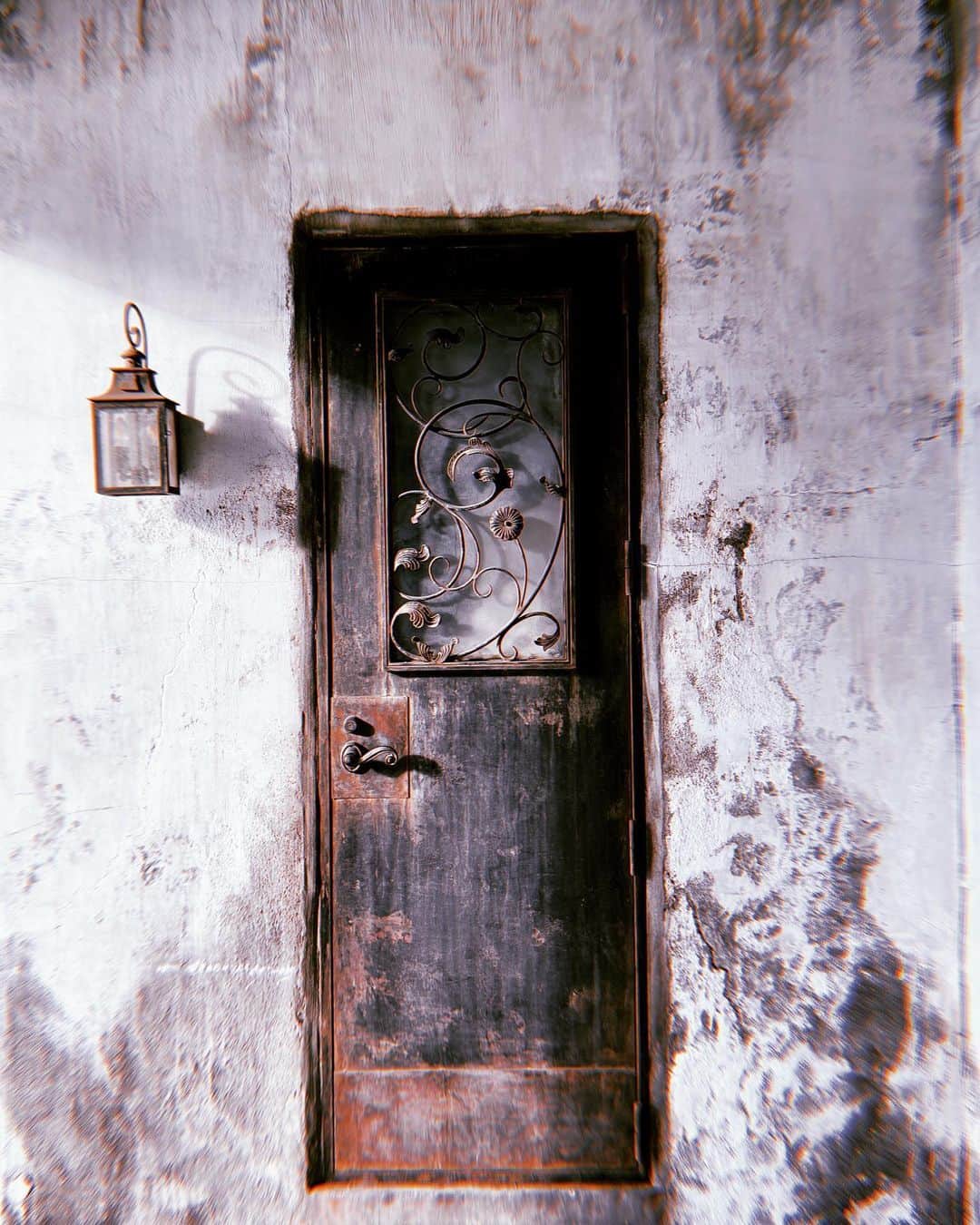 磯村勇斗のインスタグラム：「.  ❓🚪🏃🏽」
