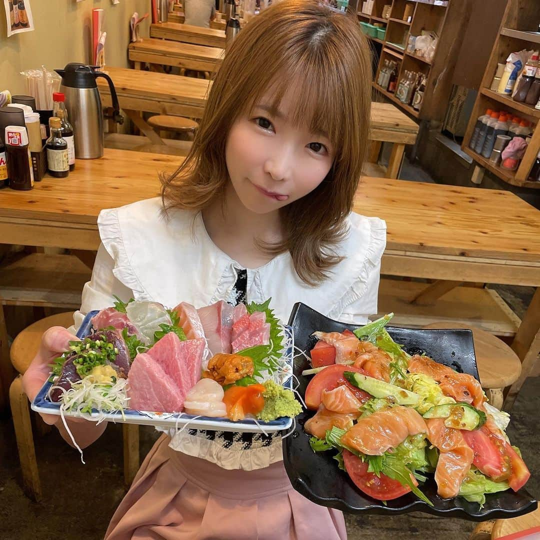 もえのあずきさんのインスタグラム写真 - (もえのあずきInstagram)「おさしみ🤤💕 #お刺身定食 #お造り#もえあず#大食い女子 #大食いアイドル#エラバレシ#ビール女子 #ビール部 #デートコーデ #デート服 #外ハネミディアム #外ハネ」8月19日 23時43分 - moeazukitty