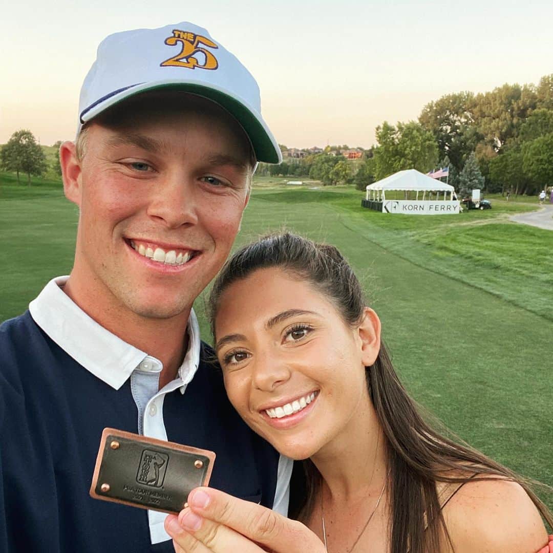 Liz Elmassianのインスタグラム：「PGA tour bound!  So proud of you @nickhardy24 ! Hardest working person I know and can’t wait to continue to support you on this next chapter.  Let’s go! 👊🏽」