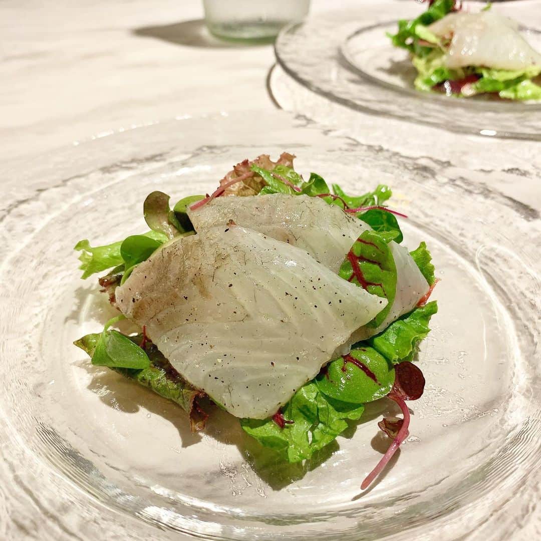 吉川ちかさんのインスタグラム写真 - (吉川ちかInstagram)「ちえさんと門前仲町にある チェルディへ (@__cerdi__ )  ここのイタリアンはリーズナブルな価格なのに美味しいし ボリュームも凄いっ😂💓  大好きなトリュフの大根は神 何個でも食べれちゃう！！ 雲丹パスタも美味しかった👋💕  チェルディは 系列店も出したみたいなので (@ancer_0715 )是非そちらも！  #門前仲町ランチ#チェルディ#門前仲町ディナー#門前仲町グルメ #イタリアン#イタリアン料理  #美味しかった」8月20日 1時03分 - yoshikawachika_1116
