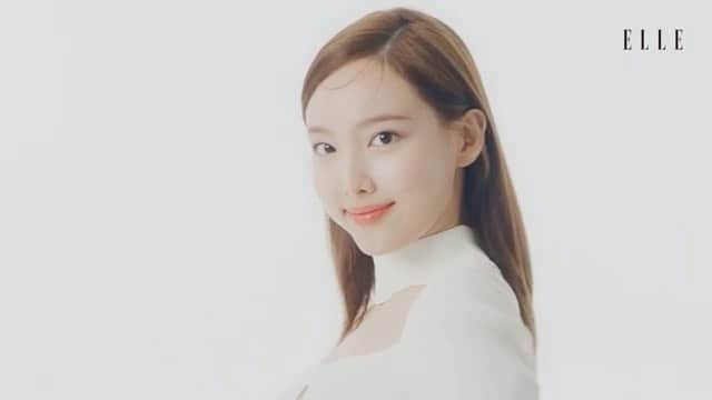 ナヨンのインスタグラム：「ELLE X BIOTHERM 🌬」