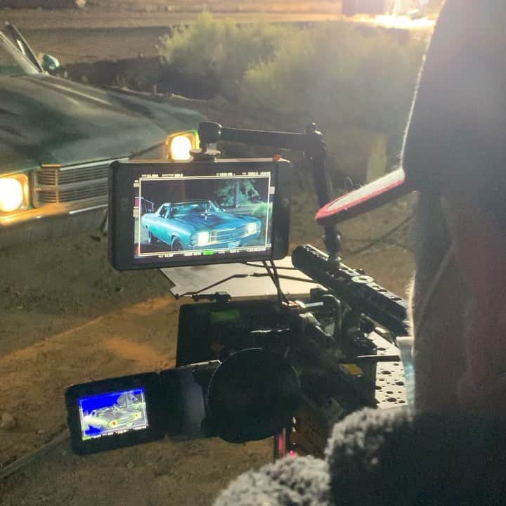 サン・カンのインスタグラム：「El-Ki makes his movie debut… @shakyshiversofficial」