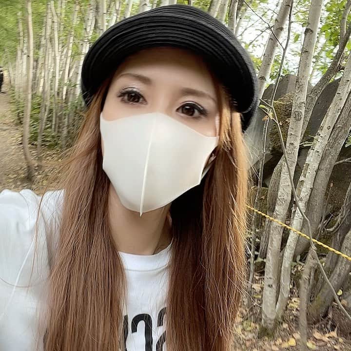 のインスタグラム：「・ ・ てくてく ・ ・ にゃあ」