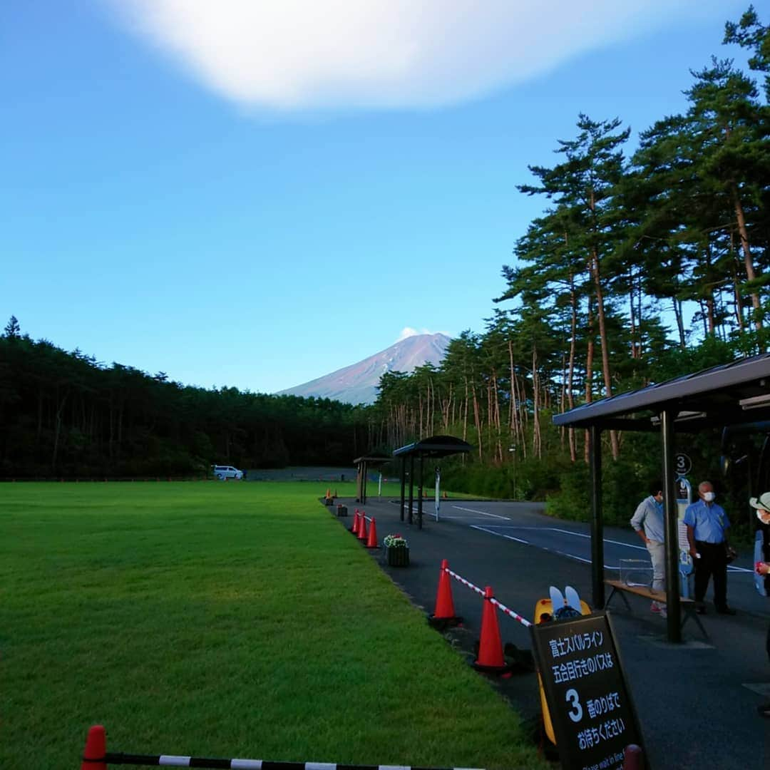 富永美樹さんのインスタグラム写真 - (富永美樹Instagram)「#雲 #かわいい 色々なことに感謝しつつ…」8月20日 8時25分 - miki.tominaga.official