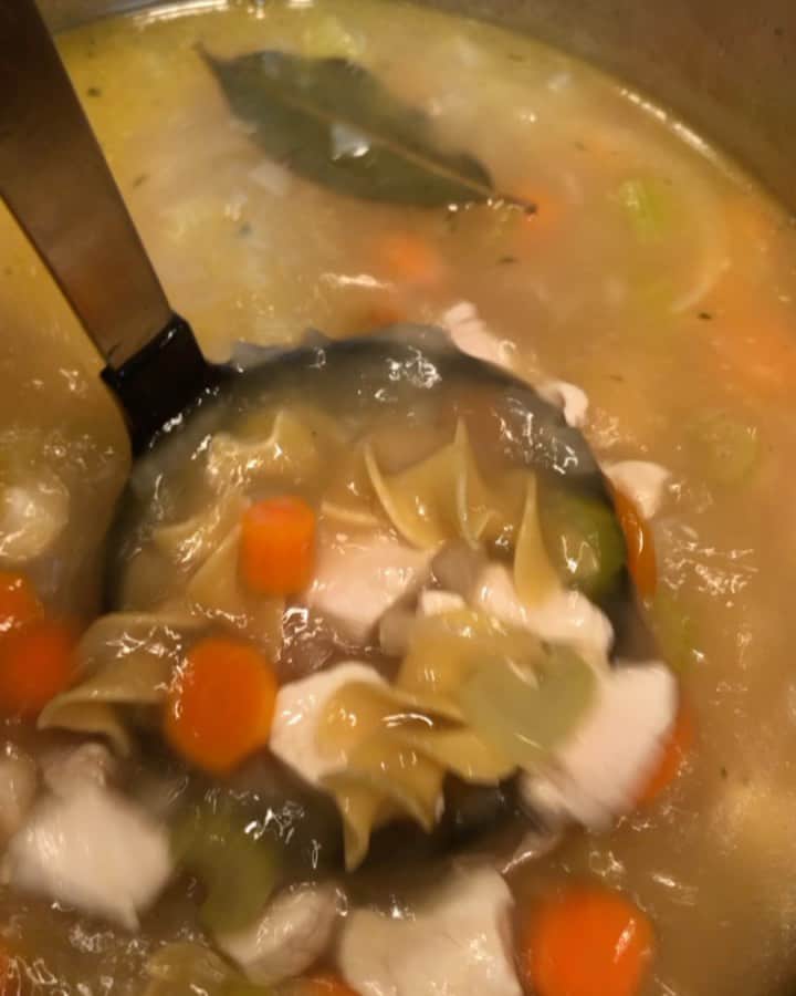 クリスティー・ヤマグチのインスタグラム：「Chicken noodle soup night. #comfortfood」