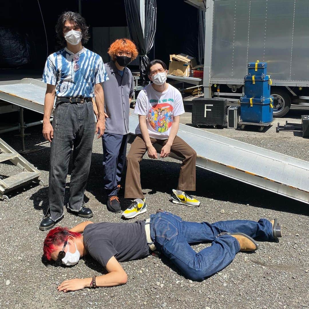 オカモトレイジのインスタグラム：「Thank You Fuji Rock 2021🔥Appreciation for everything around me.I got the best performance as a rock'n'roller.Too much KAWAii💕  フジロック2021ありがとうございました🔥俺にまつわる全てに感謝します。ロックンローラーとしてベストな演奏が出来たと思ってます。トゥマカワ💕  #fujirockfestival」