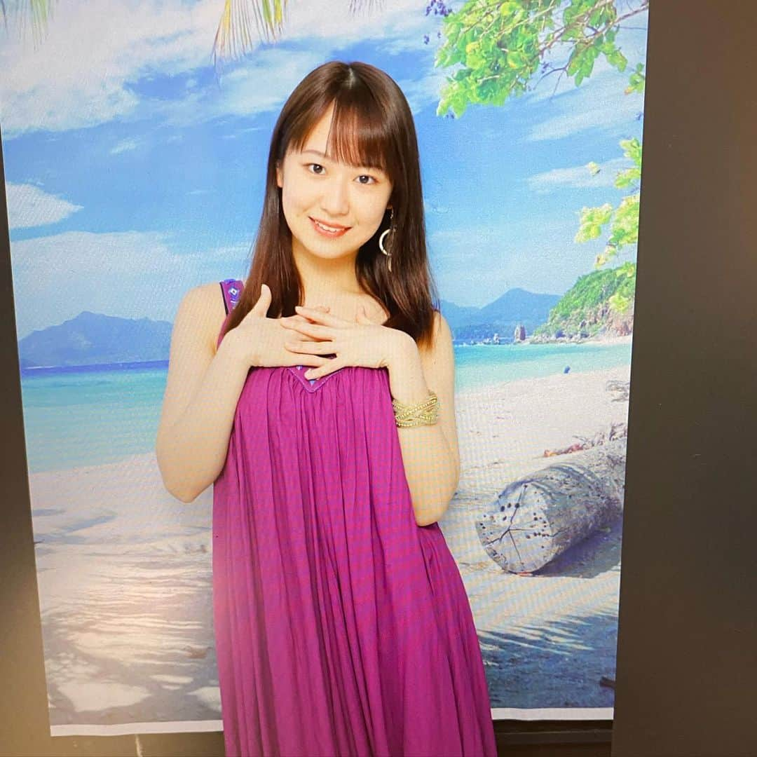 野中美希さんのインスタグラム写真 - (野中美希Instagram)「#過去pic 1週間おつかれさまです☺️✨ 今週はハッピーに過ごせましたか？？ . 見逃してほしくないお知らせを写真と共に紹介📢 ①モーニング娘。feat.カリバディクスのクッションがクレーンゲームアプリに登場！おうちからクレーンゲームをお楽しみください🎶 ②写真3枚目の着用衣装をおそろいでゲットできます💜夏ハロ！Amina×Hello! Project 2021、アミナコレクションとのコラボです💭 ③GYAO!で「ROCK IN JAPAN FESTIVAL 2019」モーニング娘。'19楽曲再配信🏖期間限定でなんと無料でみれます！ . #tb#throwback Did you have a happy week?☺️✨ . Some announcements you don't want to miss, with throwback pictures 📢 1) Morning Musume。feat. Kalibadix cushions are now available on the claw machine app! Enjoy the claw mashine from home🎶. 2) You can get the matching outfits worn in the third photo💜This is the collaboration with Amina Collection 💭 3) You can watch Morning Musume。19 songs from "ROCK IN JAPAN FESTIVAL 2019" for a limited time🏖You can watch it for free! . #helloproject#morningmusume21#カリバディクス#アミナ#アミナコレクション#rockinjapan#RIJF#gyao#お知らせ#オフショット#🏖」8月20日 21時08分 - miki_nonaka.official