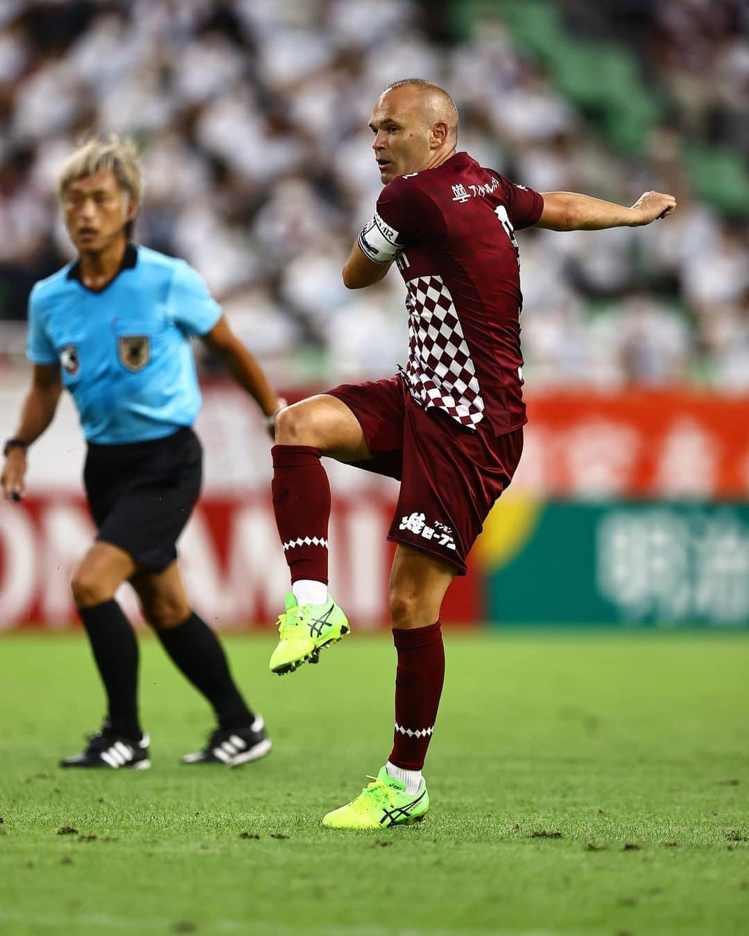 アンドレス・イニエスタさんのインスタグラム写真 - (アンドレス・イニエスタInstagram)「Mañana juntos a por los 3 puntos! Vamos @visselkobe! 🤜🏻🤛🏻  明日はみんなで勝点3を掴み取ろう！バモス ヴィッセル神戸！ 🤜🏻🤛🏻」8月20日 15時00分 - andresiniesta8