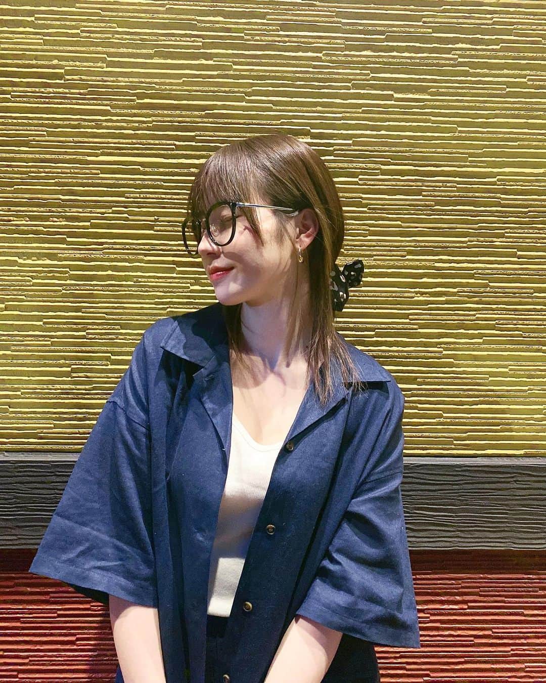 東原優希のインスタグラム：「︎︎︎︎︎☺︎ 最近結構ラフな格好がおおい！！ 楽でかわいいのが1番よねぇ ピアスは @shatkona_1717 さんの~！ リングっぽい感じのでかわいいんよ💖 ⁡ ゆーきねぇ、 みんなに話したいことがいっぱいあるんだよ~~ 報告したいこともいっぱいあるんだよ~~ いつも応援してくれてほんとにありがとう💜 これからもよろしくね🐮🐮 ⁡ ⁡ #shatkona #アクセサリー #ピアス #fashion #Ranzuki #Ranzuki専属モデル #女子高生ミスコン2020 #女子高生ミスコン #model #smile #Instagram #Instalike #Instagood #followme #東原優希」