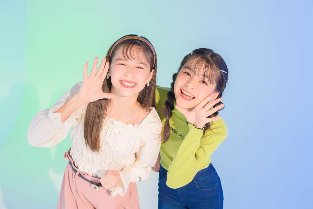 ニコ☆プチのインスタグラム：「＼おしらせ📣／ 一年に一度の大チャンス🌟 第10回ニコ☆プチモデルオーディション応募受付スタート🎊 . 「プチ㋲としてニコ☆プチ読者のみんはを笑顔にしたい」「お洋服を着こなしておしゃれの楽しさを伝えたい」などなど、思いは人それぞれ💫少しでもプチ㋲に興味があるなら、今すぐおうちの人に相談してみて🗣💗 . くわしい応募方法は、ニコ☆プチ10月号89ページ、またはニコプチネット（https://www.nicopuchi.jp/news/30618/）をチェックしてね👀💗 . みんなと一緒に撮影できる日を楽しみにしてるよ〜🌟 . #ニコプチ #オーディション #星名ハルハ #有坂心花」