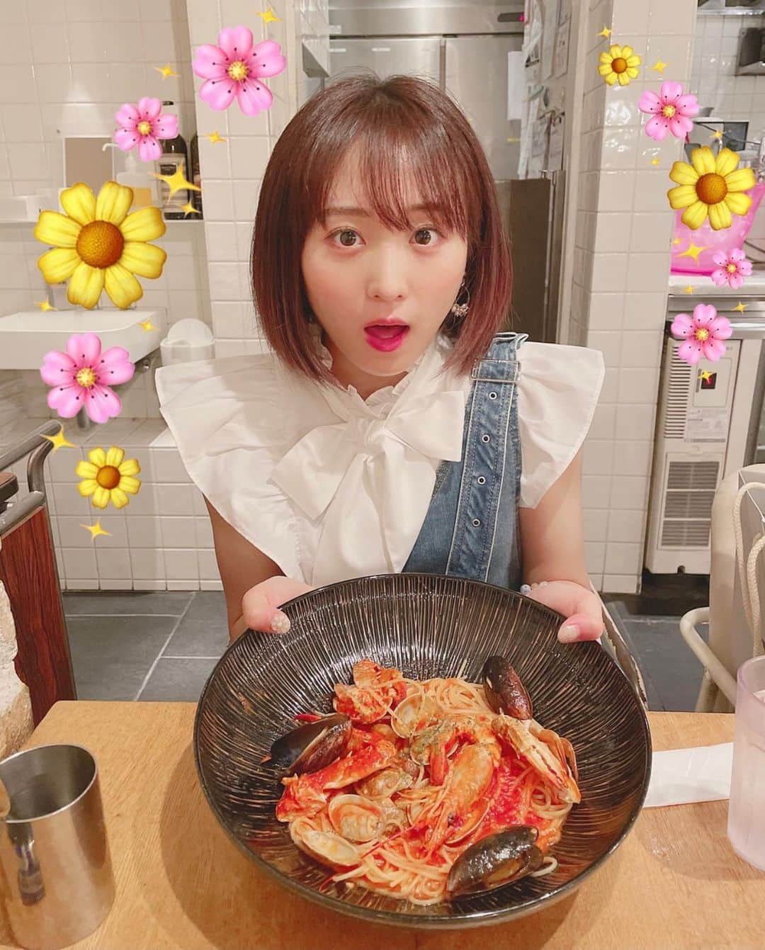 坂口渚沙さんのインスタグラム写真 - (坂口渚沙Instagram)「パスタ、スパゲティ、スパゲチー🍝  パスタは、 カルボナーラとペスカトーレが好き🤤  #パスタ #ペスカトーレ #food  #foodphotography  #photo」8月20日 19時20分 - nagisa_sakaguchi