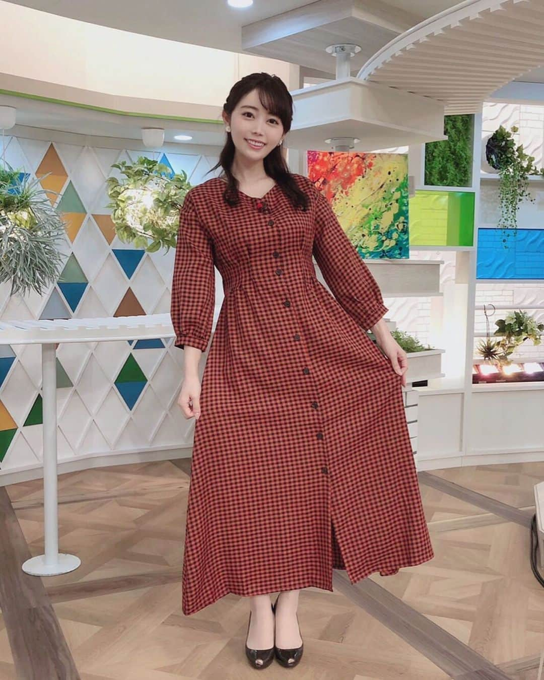 辻満里奈さんのインスタグラム写真 - (辻満里奈Instagram)「今日のタダイマ！衣装は、 秋を先取りのワンピースでした🌰🍁 ワンピース @clear.official  イヤリング @anemone_official  @anemone_fukuoka   スタイリストは、中山さん✨ @masako_spiral   #rkb毎日放送 #タダイマ！ #アナウンサー衣装 #衣装 #ワンピース #clear #クリア #イヤリング #anemone #秋服 #秋服コーデ #スタイリスト #中山さん #アナウンサー #辻満里奈」8月20日 22時14分 - marina__tsuji