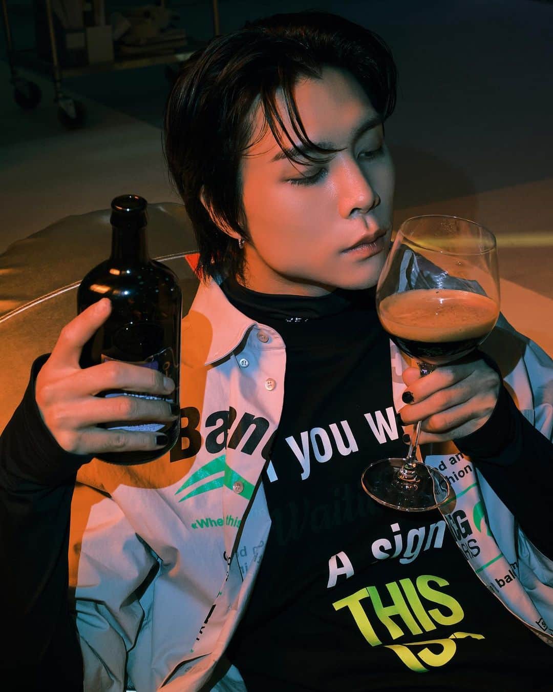 NCT 127さんのインスタグラム写真 - (NCT 127Instagram)「cheers to myself 🍺」8月21日 1時30分 - nct127