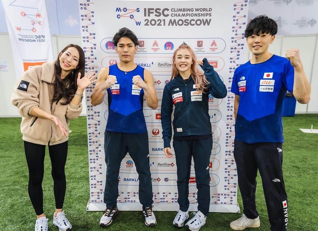 野口啓代のインスタグラム：「I'm here in Moscow!🪆 Not Athlete! Not sightseeing! I'm cheering for Japan team & #teamau 🧡🧡 I was super exited because these teammates shows us awesome performance!🤩✨Can't wait for men's semi&final tomorrow!!!🧗🏻‍♀️🔥💕 * なななんと世界選手権に来ております🇷🇺 初めて選手パスではなくPRESSパスをGET🏷笑 現地から日本チームそして#teamau の選手の魅力と活躍をみなさんにお伝えすべく全力で頑張ります🙋🏻‍♀️‼️ * * 一緒に日本チームを応援しましょう🥳🎉🎉」