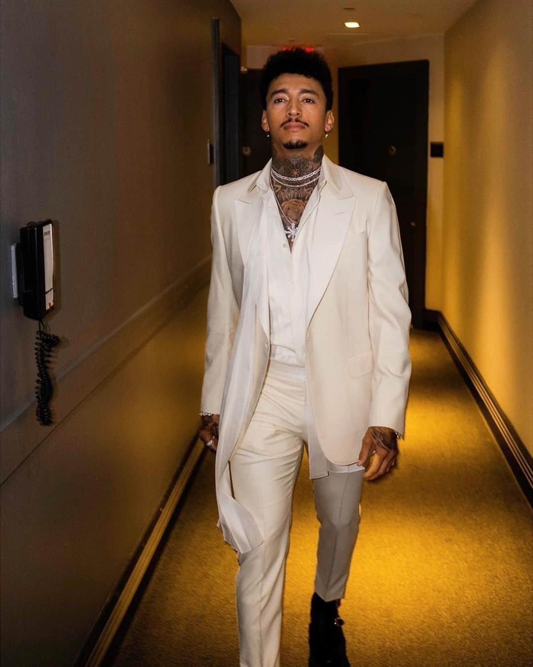 ナイジャ・ヒューストンのインスタグラム：「Fitted up🕊」