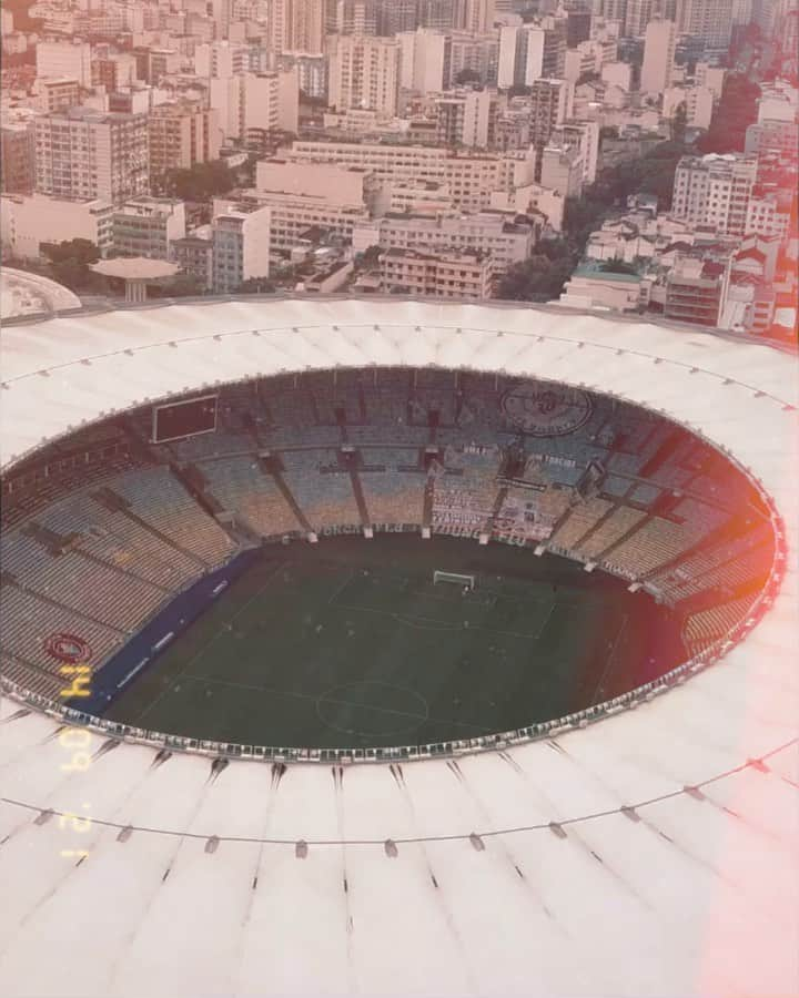 ネネのインスタグラム：「Agradeço ao @fluminensefc , a toda torcida tricolor, aos meus companheiros, comissão técnica, diretoria e funcionários. Foi uma história com momentos incríveis, jornada rumo a libertadores e essa temporada foi muito especial também. Sempre dei o meu melhor, espero deixar um legado e boas lembranças nos coraçõe de vocês. Mais uma vez, muito obrigado Flu! ST🇭🇺🙏🏻」