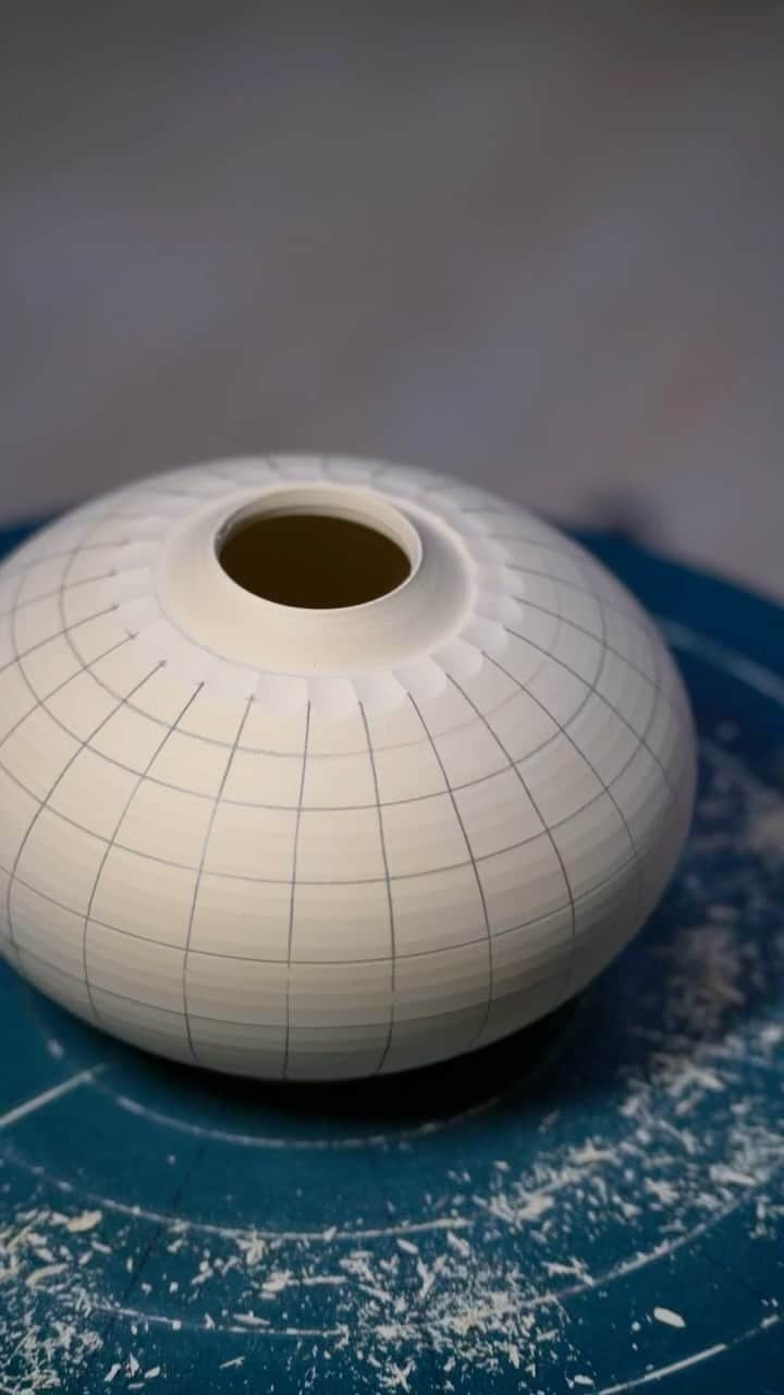 阿部春弥のインスタグラム：「#ceramics#pottery#porcelain #japan#handcrafted #阿部春弥  #abeharuya」