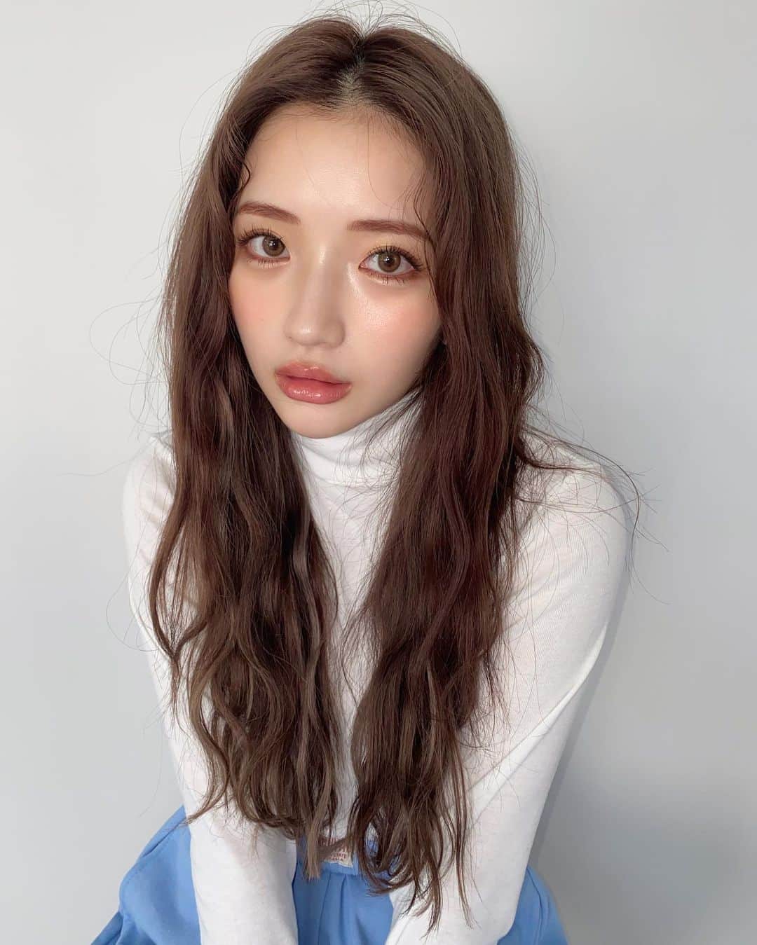 南りほのインスタグラム：「@wego_official 🤍💙 久々のかなこさんメイク😍🤍」