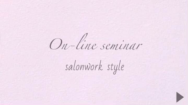 salon de Langeのインスタグラム：「📢 5ヶ月ぶりに新規メンバー募集します💕 ⁡ ⁡ 　✨✨知って得する mi-mi のサロンワーク情報✨✨ ⁡ ⁡ ⁡ 15年間のサロンワーク経験から培った サロンワークのさまざまなノウハウや ちっちゃな疑問を解決する情報！ サロンで使える小技！ 簡単にできるサブアート など、知ってお得な情報を どんどん発信していく コンテンツになります！！！ ⁡ ⁡ 過去に発信してきた内容は ⁡ ズラリ👇💕 ⁡ ◇サンプル作りをする際の色選びのポイント ◇サンプル写真の撮り方 ◇スマホで撮影するポイント 　〜手の構図とスマホの使い方〜 ◇綺麗に撮影する方法 　〜照明のこだわり〜 ◇イエローラインの自然な隠し方 ◇パーツ類の収納方法 ◇先端にミラーフレンチを描くときの 　失敗しないポイント ◇3分で描けるレースのデザイン ◇カラー収納&カラーチャートの見せ方 ◇亀裂補修のやり方 　〜フリーエッジver.〜 ◇ミラーパウダーで描く華奢なラインと 　バランスの取り方 ◇誰でも簡単に「ロゴ」「イラスト」 「アルファベット」が描ける裏技！ ◇色々なパターンのストーンやパーツの外し方 ◇糸のように細いラインの描き方＆ 　ラメジェルのレシピ♪ ◇マットコートの使い分け＆失敗しないコツ！ ◇エッジからのリフト＆フレンチの先端欠けを 　防ぐ方法 ◇ワイヤーで作るポイントビジュー✳︎ ◇サロンワークで絶対に外せないおすすめの道具紹介 ◇誰でも簡単にできるホワイトグラデーション ◇ファイル類＆ビットやニッパーの消毒方法 ◇発色の悪いカラーやムラになるカラーを 　綺麗に発色させる方法！ ◇カラーに対するトラブル解決策 ◇どんどん増えていくカラージェルの活用術 ◇BIGパーツの外し方 ◇フットで使用する台やスツールのベストサイズ ◇フット特集① 　お出迎えから施術までの一連の流れ ◇フット特集②   スッキリ収納！おすすめワゴンの紹介 ◇フット特集③   角質ケアの全てをお見せします ◇固まったスワロフスキーの掃除方法 ◇初心者の方でも取り入れやすいフットの甘皮ケア ◇足の爪を綺麗に見せるファイリング ⁡ .などなど . . . かなり、かなり、かなり！！！！ 内容濃いです！！！ ⁡ ⁡ ⁡ 今後のスケジュールは… （順不同） ⁡ ✔︎コロナ禍で更に見直したサロン内の衛生管理 ✔︎スタッフ教育 ✔︎リアルな施術ノンカットでお届け ✔︎時短で出来るアート ✔︎ニュアンスアートのポイント ✔︎新規のお客様に気を付けてること ✔︎理想のサロンのつくりかた ✔︎カウンセリングの仕方 ⁡ ⁡ など…を予定しています。 ⁡ ⁡ これ以外にサロンメンバーから リクエストも沢山いただいてるので もっともっと増えていきます✨✨ ⁡ ⁡ ネイルの技術以外にも 「サロンの裏側」や「スタッフ育成」 「大切なマインド」の部分も含めて ⁡ ⁡ ネイリストとして必要な事や 興味の湧く事なら何でも 発信していこうと思っています(^ ^)♪ ⁡ ⁡ 今後も皆さんからのご希望や リクエストに合わせて 作っていきますので メンバーに なっていただいた際は どんどんリクエストくださいねー♡ ⁡ ⁡ ⁡ mi-mi ♡ _______________________  ⁡ 本日9/15（水）20:00 お申し込みSTART‼️ ⁡ @onnail.2020 ストーリーにリンク貼ってます☻ _______________________ ⁡ ❷サロンワーク情報 　980円（税込）/ 月額 🎦3.4回配信 ⁡ _______________________ ⁡ 📩ご質問があれば直接DM下さいね♡ ⁡ ⁡ #onnail #オンラインサロン #オンラインセミナー #ネイルレッスン #ネイルスクール #セルフネイル #サロンワーク #児山未奈 #みーみ #サロンドランジェ #名古屋ネイルスクール  #名古屋ネイルサロン」