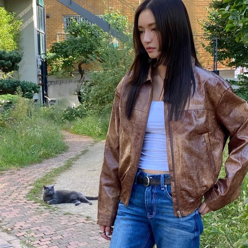 パク・ソラのインスタグラム：「저 친구랑 찰떡🐱」