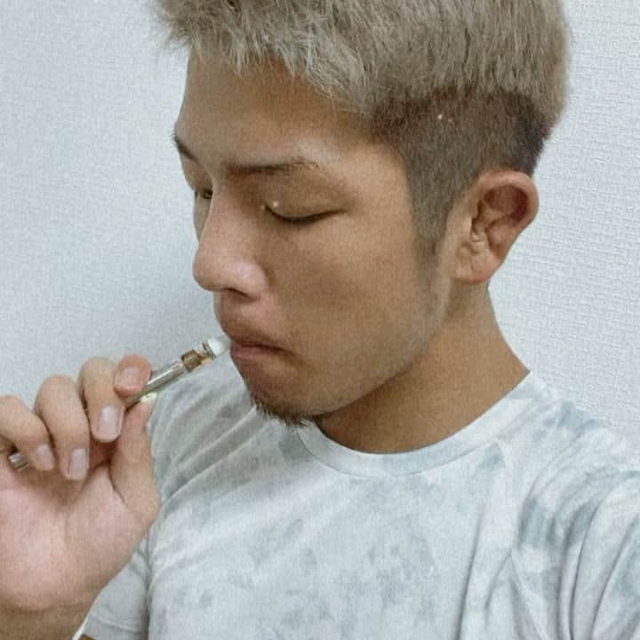 のインスタグラム：「合宿に持ってくるの忘れたけど ケアで色んなCBD使ってるけど 最近はまってる @liberte.cbd  おすすめです😁 #CBD」