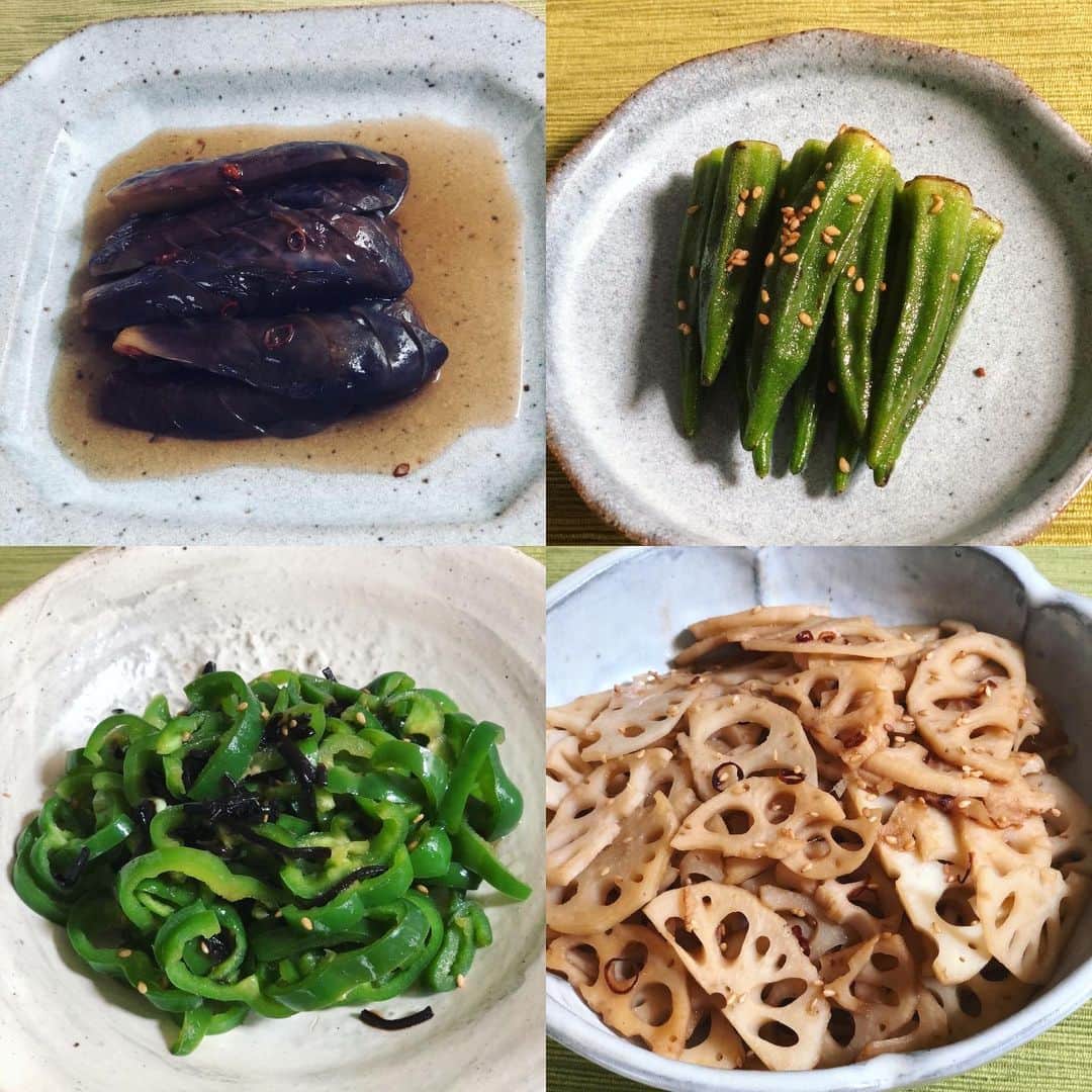 内田恭子さんのインスタグラム写真 - (内田恭子Instagram)「おはようございます。気持ちのよい朝ですね。今朝は時間があって、冷蔵庫に野菜がたくさんあったので、常備菜作り。  茄子のピリ辛くたくた煮。鷹の爪をたっぷり入れて。冷たく冷やしても美味しい。  オクラのナムル。簡単で美味しい一品。にんにく抜きで。  ピーマンと塩昆布の和え物。料理研究家の岩下美帆ちゃん @miho_iwashita がインスタにアップしていて早速真似っこ。美味しい♡  蓮根のきんぴら。蓮根大好き我が家は大量に作る！  というわけで、みなさま今日もいい一日をお過ごし下さいね。  #うちごはん #野菜たっぷり #常備菜 #内田恭子 #kyokouchida」9月16日 11時27分 - kyoko.uchida.official