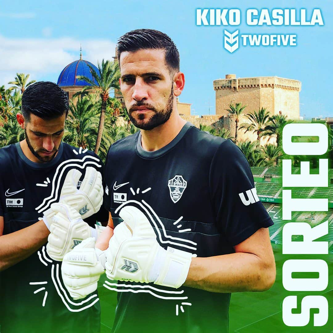 キコ・カシージャのインスタグラム：「🧤 𝙎𝙊𝙍𝙏𝙀𝙊 / 𝙂𝙄𝙑𝙀𝘼𝙒𝘼𝙔 🧤  Sorteo de mis guantes Berlin’06 Pro de @twofivegloves nuevos y firmados!!!   👇🏻👇🏻👇🏻 CÓMO PARTICIPAR:  1. Dale like a esta publicación ♥️ 2. Sígueme a mí y a @twofivegloves en Instagram 👈🏼 3. Menciona a 2 amig@s en los comentarios de este post! (Cuaantos más comentarios hagas, más oportunidades de ganar... 😉)  El sorteo se cerrará el 20 de septiembre a las 23:59h y anunciaré el ganador por stories el 21 de septiembre.   PD: Si compartes esta publicación en tus stories tendrás más oportunidades de ganar... 🤩  🧤SUERTE! 🧤  #giveaway #sorteo #TwoFiveSqud #MuchoElche #laliga #laligasantander #ElcheCF」