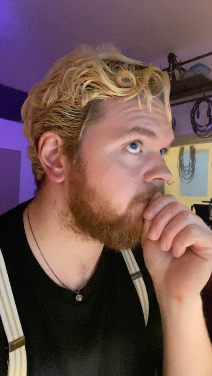 のインスタグラム：「had some strange news today.   Here’s something I’ve been working on recently ❤️」