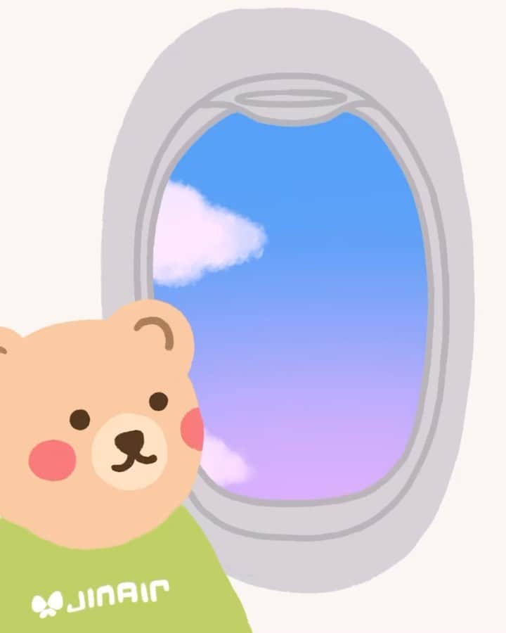 ジンエアーのインスタグラム：「✈️ 𝘑𝘐𝘕𝘈𝘐𝘙 𝘈𝘚𝘔𝘙 🎧  📢소리를 켜주세요😊  Fly, better fly 진에어에 탑승하신 손님 여러분, 안녕하세요?   저희 지니들은 여러분의 탑승을 진심으로 환영합니다 이 비행기는 괌까지 가는 진에어 641편입니다🇬🇺  목적지인 괌까지 예정된 비행시간은 4시간 25분입니다 고맙습니다💚  - 진순이 괌 여행길⛱」