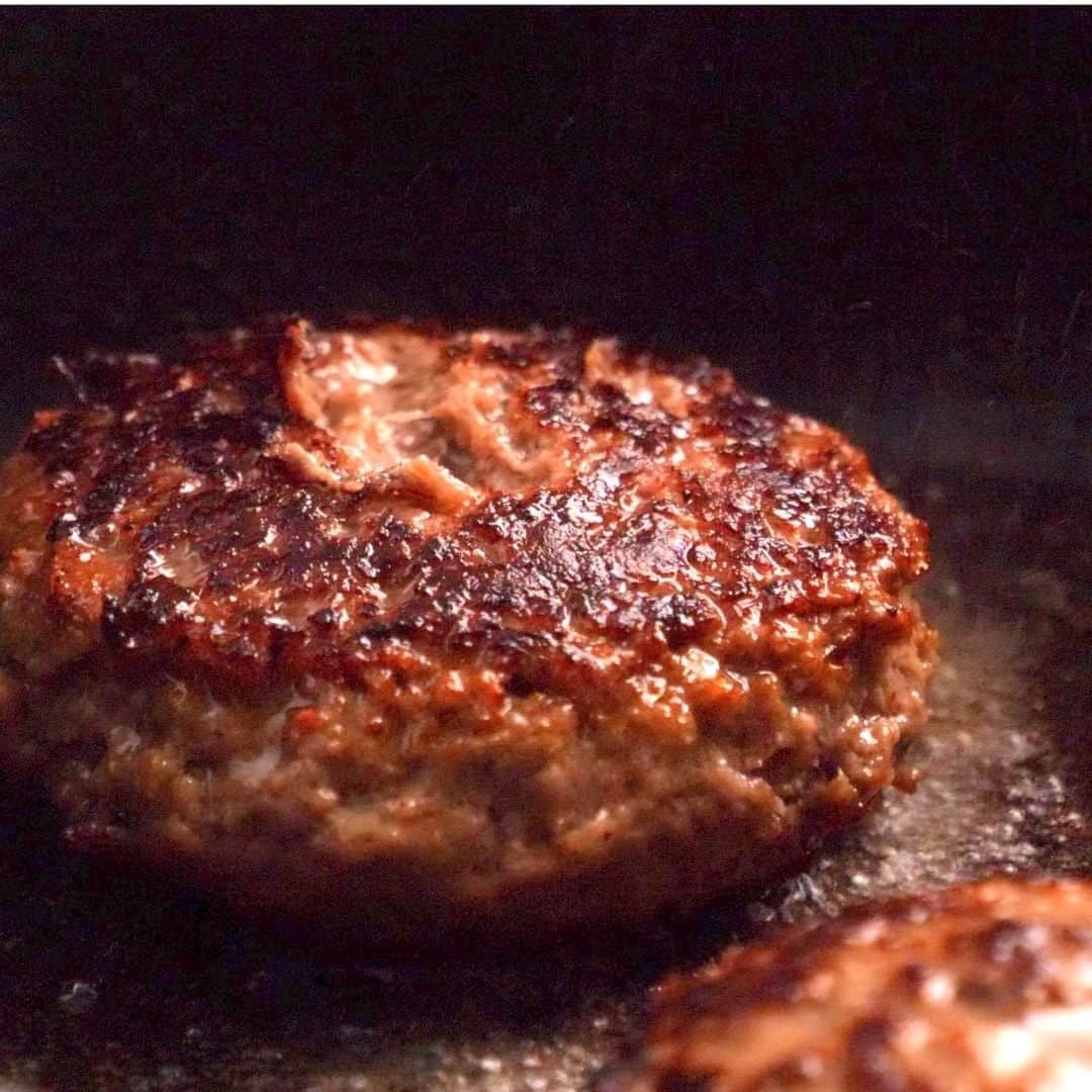 ロシアン佐藤のインスタグラム：「これやばくない…🥺♥ 🤤🤤🤤🤤🤤🤤🤤🤤🤤🤤🤤🤤 ＃お取り寄せグルメ」