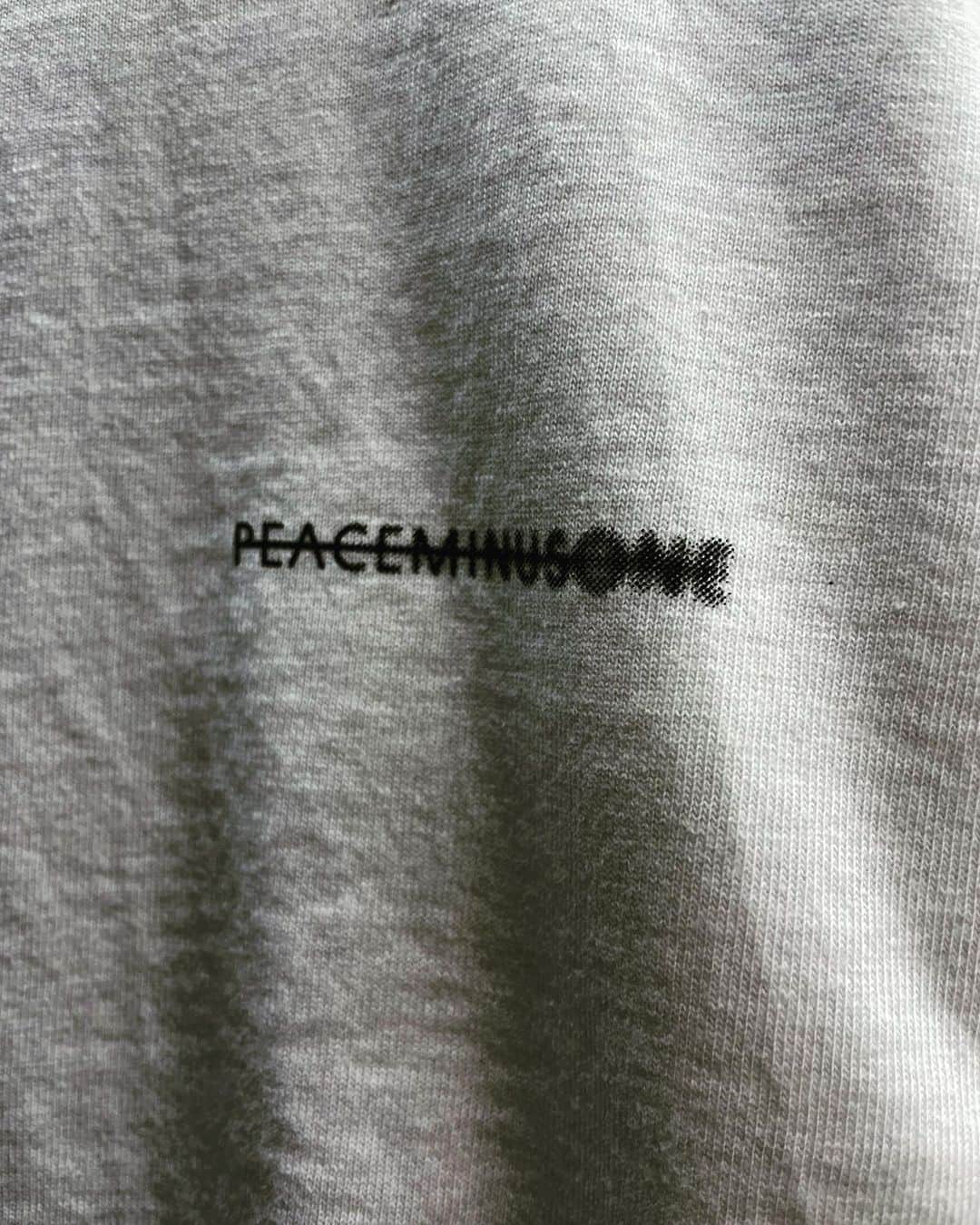 G-DRAGONのインスタグラム：「🌫」