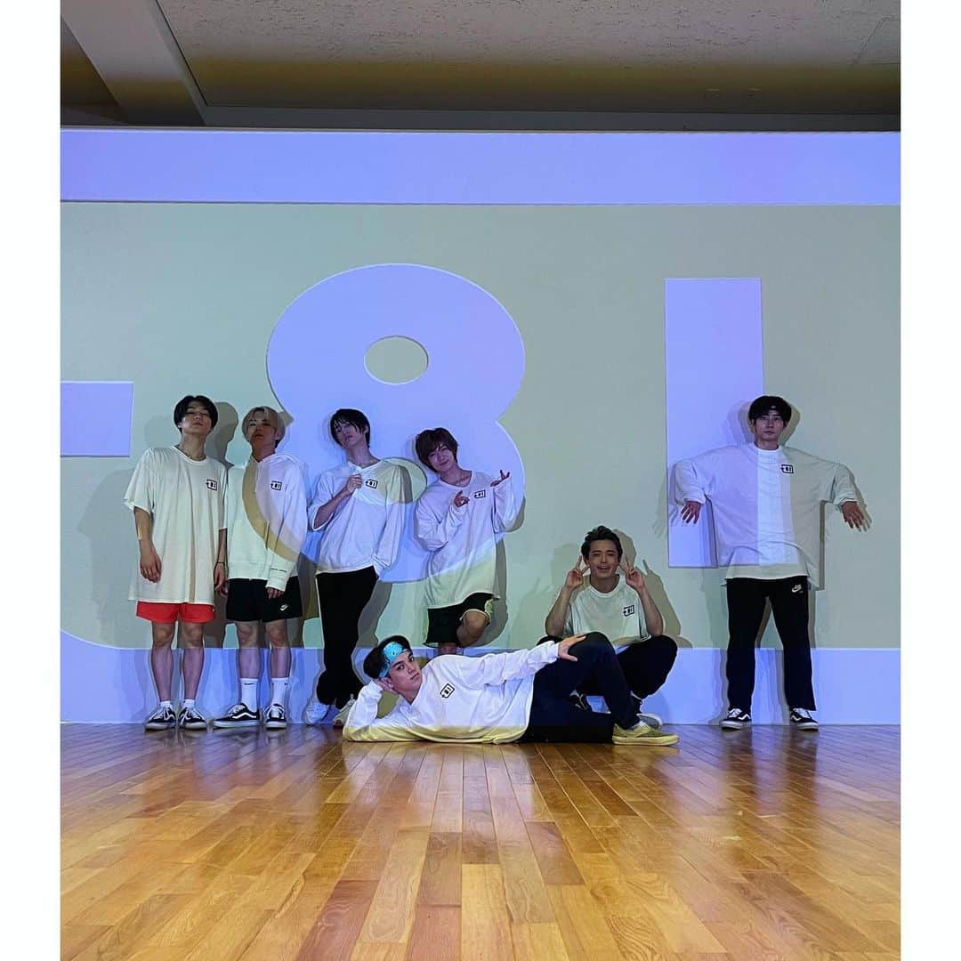 Travis Japan（トラジャ）さんのインスタグラム写真 - (Travis Japan（トラジャ）Instagram)「⁡ ⁡ +81 DANCE STUDIO #ガラスの十代#光GENJI ⁡ ガラスの十代！ 個々の表現の仕方、音や歌詞の感じ方がそれぞれ！細かいところも注目して見ると面白いよー！ たっくさん見てね〜✨ #Genta ⁡ Garasu no Jyudai! Each expression, how to feel the sounds and lyrics are all unique! Pay attention to the small details, it’s fun to watch~! Check it many times〜✨ #Genta ⁡ #p81dance  #Johnnys #TravisJapan  #JohnnysClassics #dance」9月16日 20時58分 - travis_japan_official