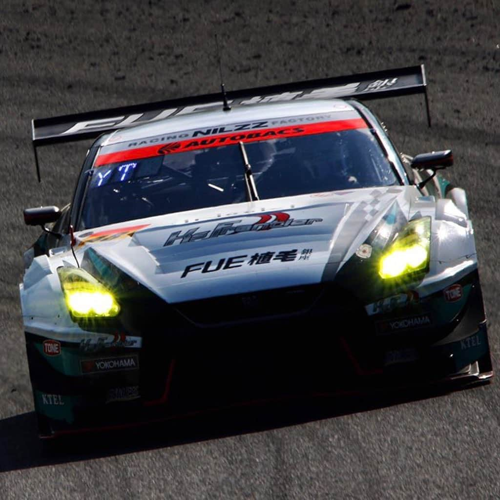 ひなぴーまるさんのインスタグラム写真 - (ひなぴーまるInstagram)「SUPERGT2021第5戦菅生🏎 残り3戦も楽しみですね私と一緒に応援しましょう✊ GT300クラス植毛ケーズフロンティアGT-R48号車NILZZRacing の応援活動をさせて頂いてます！決勝の日最初の走行の際に気温が暑過ぎてか車心配でしたが最後まで走りきれてホッとしました暑い中お疲れ様です⭐️あっという間に1週間😂  #東京オートサロン#オートサロン#幕張メッセ」9月16日 21時06分 - hinyan33