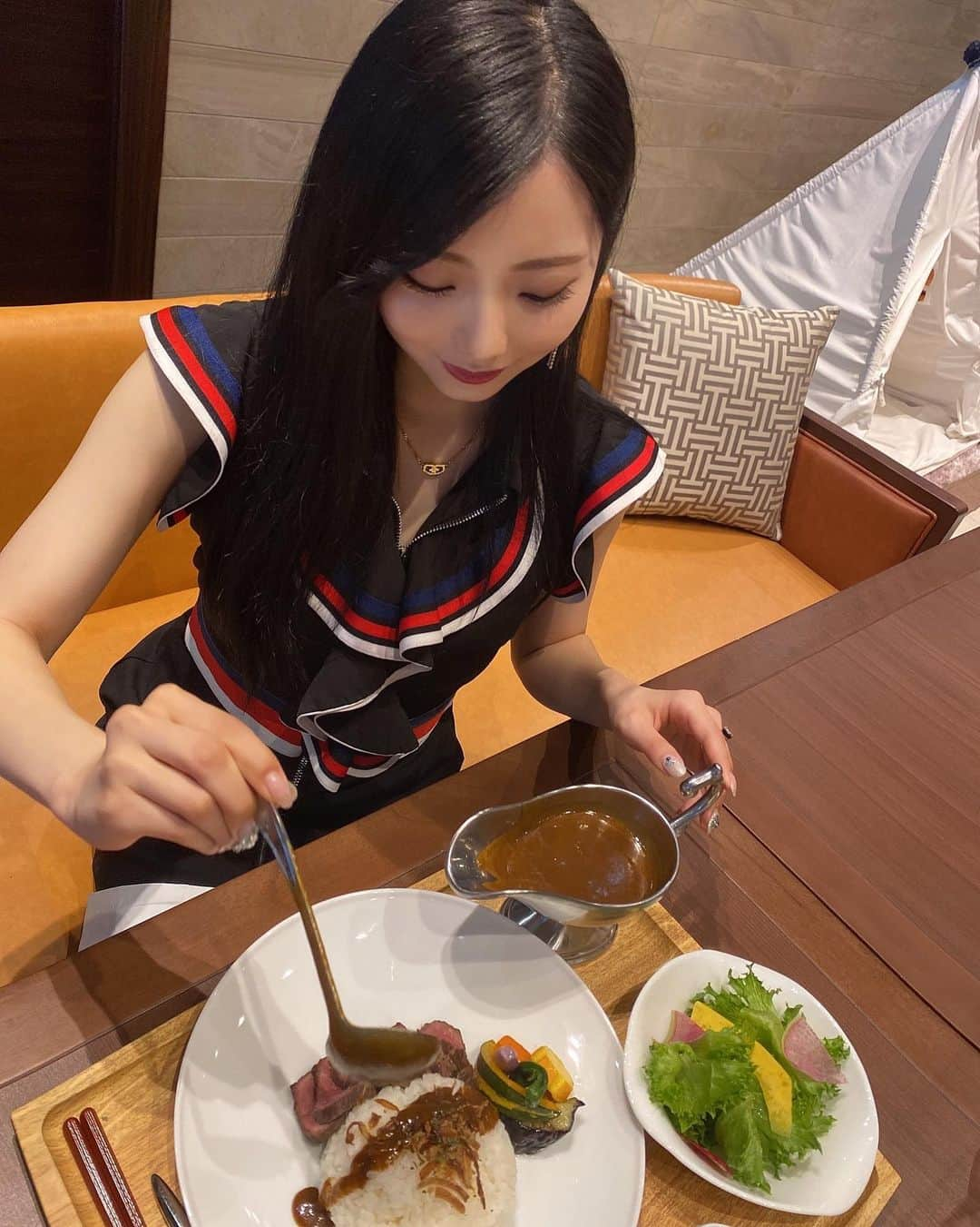 山下みちるさんのインスタグラム写真 - (山下みちるInstagram)「・ 松柏園ホテルでのランチ🍽❤︎  ローストビーフカレーに 大好きな抹茶のデザート🙈🙈  化粧室まで綺麗すぎてお姫様気分、、🎁🤍  テンション上がりまくりで最高でした🥰 ・ #時差投稿 #松柏園ホテル #ホテル #ホテルランチ #ランチ #福岡 #福岡グルメ #小倉グルメ #instafood #instagood」9月16日 21時17分 - hello_chiruchiru