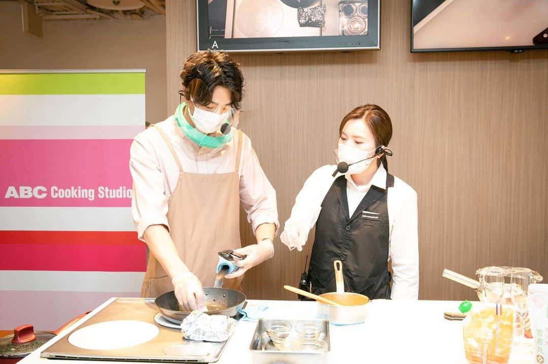 三浦翔平さんのインスタグラム写真 - (三浦翔平Instagram)「ABC Cooking Studioの料理イベント動画がUPされましたので、是非ご覧ください。 https://youtu.be/ KbXpH9qkqJ8 #ABCクッキング #雪若丸 #ラフルティエール #世界中に笑顔のあふれる食卓」9月16日 22時22分 - shohei.63