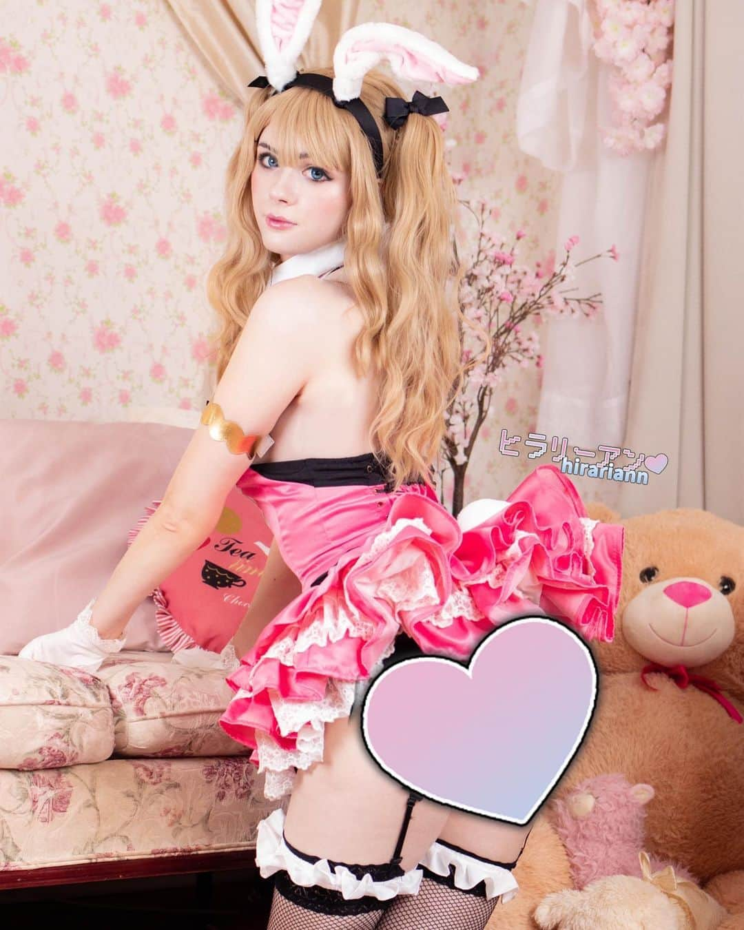 Hirari Ann（ヒラリー アン）さんのインスタグラム写真 - (Hirari Ann（ヒラリー アン）Instagram)「If i showed up to our date like this… what would you do???  🌸full photoset on pat r30n🌸  #cosplay #bunnycosplay #anime #cosplaygirls」9月17日 0時32分 - hirariann