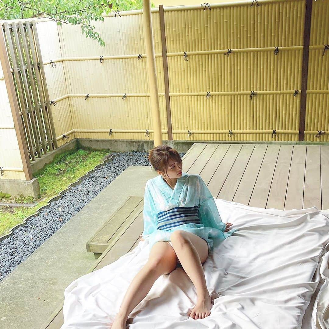 平嶋夏海さんのインスタグラム写真 - (平嶋夏海Instagram)「寝起き😴 #FRIDAY #親近感ボディ」9月17日 13時26分 - natsuminsta528