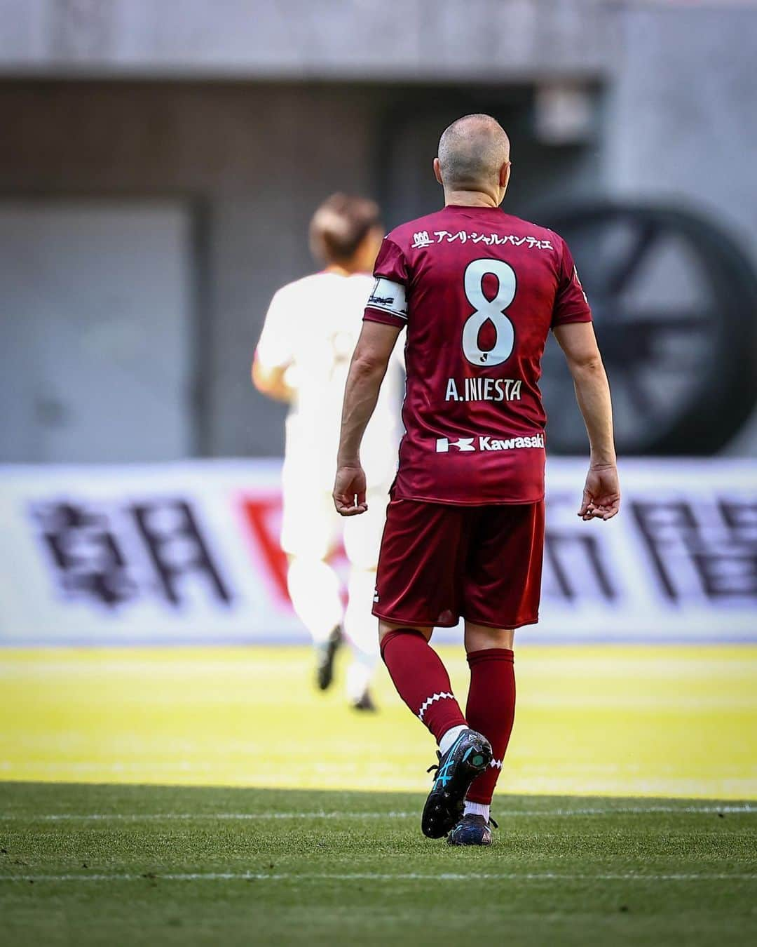 アンドレス・イニエスタさんのインスタグラム写真 - (アンドレス・イニエスタInstagram)「Volvemos a la carga ⚽️ Vamos @visselkobe! 🔴⚪️  今回も頑張ろう ⚽ バモス ヴィッセル神戸！ 🔴⚪」9月17日 15時00分 - andresiniesta8