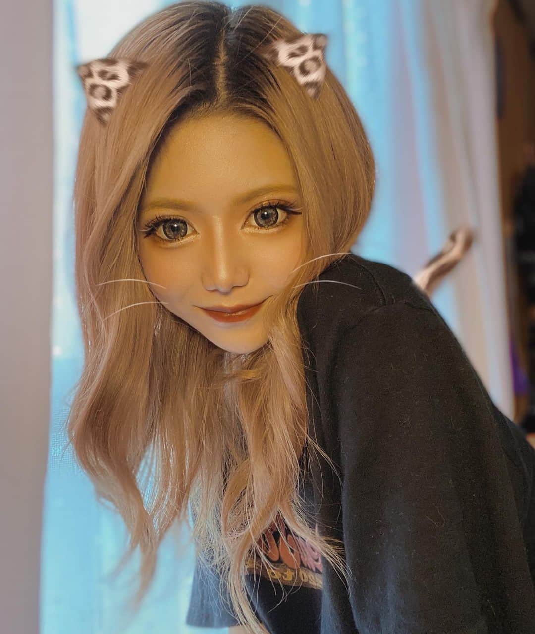 Rinoのインスタグラム：「にこ^_^プリンやばいよね、今から染めるの🍮」