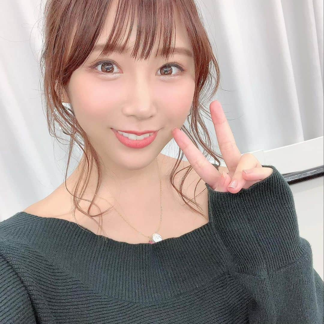 日向葵衣さんのインスタグラム写真 - (日向葵衣Instagram)「撮影終わりました！ 私服はみどりのワンピース😙💋   今夜19:00に嬉しい告知があります✨   #癒し系 #グラビア #タレント #グラドル #女優 #モデル #天使の声 #YouTube #japanese #model #pinupgirl #talent #instaphoto #followme #instalove #自作PC女子 #portrait #ゲーム女子 #アニメ好き #anime  #じどり」9月17日 17時14分 - aoi_hnta