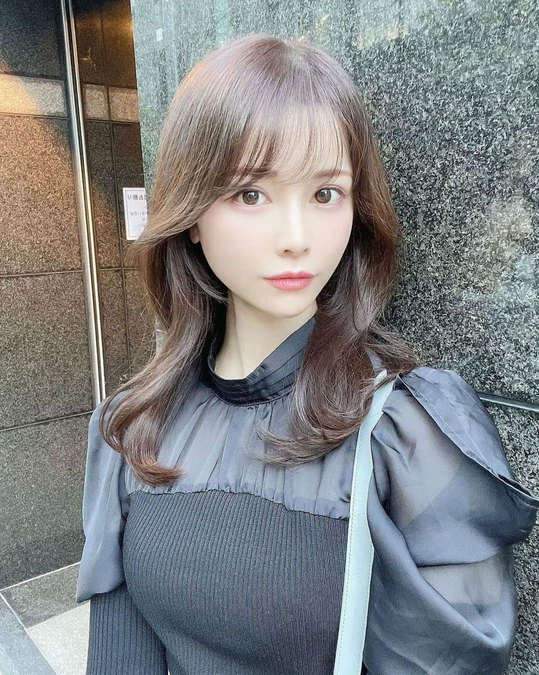 美女美容事情さんのインスタグラム写真 - (美女美容事情Instagram)「《休日はお出掛けしてリフレッシュ❤️》⁠⠀ *⠀⠀⠀⠀⠀⠀⁠⠀⁠⠀⁠⠀⁠⠀⁠⠀ 今回ご紹介させて頂きますのは!!👀❤️⁠⠀⁠⠀⁠⠀⁠⠀⁠⠀ airiさん<@air129r> の素敵なお写真📸⠀⁠⠀⁠⠀⁠⠀ *⠀⁠⠀ 皆さんはお休み何しますか☺️？❤️⠀ *⠀⁠⠀⁠⠀⁠⠀⁠⠀⁠⠀ airiさん<@air129r> 素敵な投稿をありがとうございました☺️📸✨⠀⁠⠀ airiさんのアカウントには他にも素晴らしい投稿が沢山ありますので是非覗いてみてくださいね💁‍♀️💙⁠ ⁠⠀ ⠀⠀⁠⠀⁠⠀⁠⠀⁠⠀ △▼△▼△▼△▼△▼△▼△▼△▼△▼ ⁠⠀⁠⠀⁠⠀⁠⠀ ❤️🧡💛「ビジョビ (美女美容事情)」💚💙💜⠀⠀⠀⠀⠀⠀⠀⠀⠀⠀⠀⠀⠀⠀⁠⠀⁠⠀⁠⠀⁠⠀⁠⠀⁠⠀ 👇掲載ご希望の方は👇⠀⠀⠀⠀⠀⠀⠀⠀⠀⠀⠀⠀⠀⠀⠀⁠⠀⁠⠀⁠⠀⁠⠀⁠⠀⁠⠀ @b_b_j.jタグ付けと🖤 #ビジョビ ⁠⠀⁠⠀ 🖤タグ付けお願いします⠀⠀⠀⠀⠀⠀⠀⠀⠀⠀⠀⠀⠀⠀⠀⁠⠀⁠⠀⁠⠀⁠⠀⁠⠀⁠⠀ △▼△▼△▼△▼△▼△▼△▼△▼△▼ ⁠⠀⁠⠀ #美女#美人#お洒落美女#お洒落美人⠀ #ファッション#お洒落#流行り#黒⠀ #休日#連休#遊び#お出掛け⠀ #インスタ美女#インスタグラビア⠀ #インスタ女子#インスタグラマー」9月17日 17時48分 - b_b_j.j