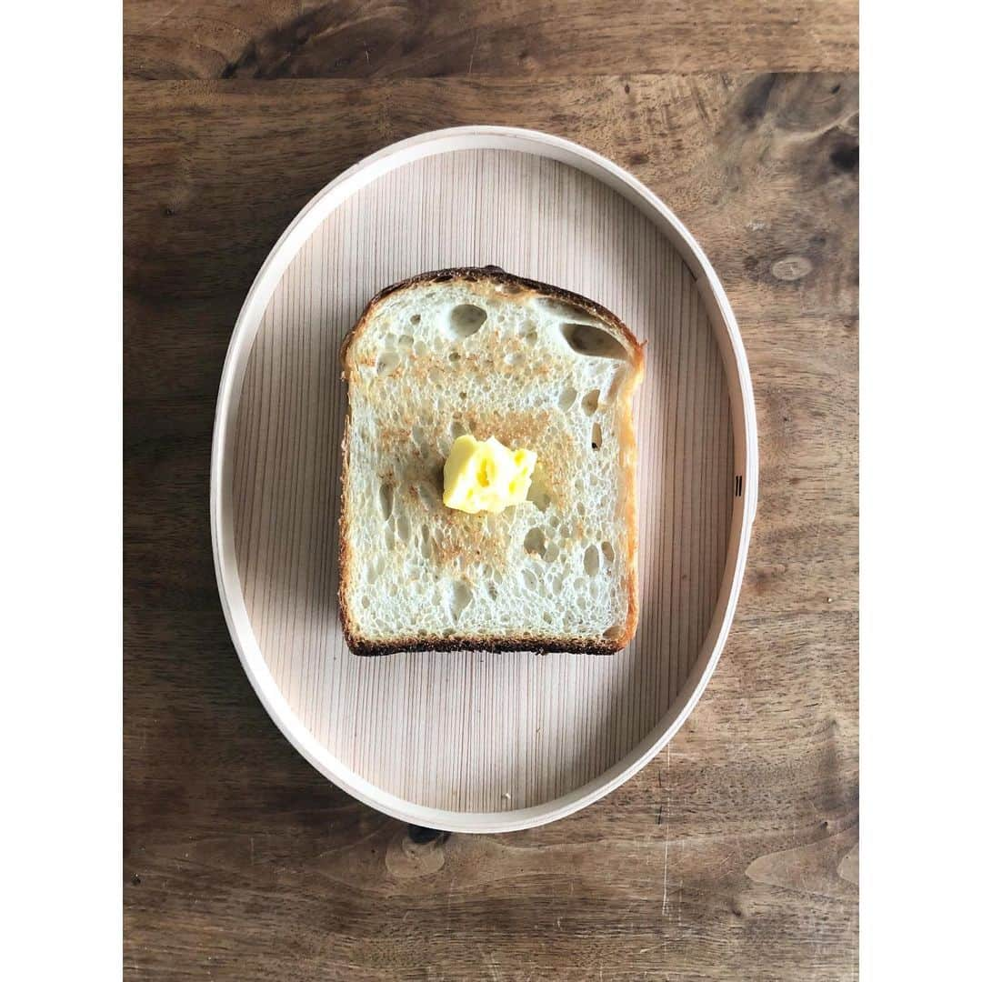 木南晴夏さんのインスタグラム写真 - (木南晴夏Instagram)「食べたことのない 特別な味わい🍞💛  @shiomi_pain」9月17日 21時20分 - kinamitopan