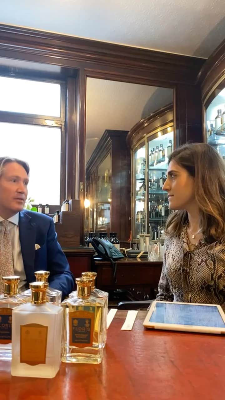 フローリスのインスタグラム：「Join Floris’s 9th generation family member and perfumery director Edward Bodenham & our perfumer Julia Casanova as they discuss how to transition your fragrance from summer to autumn. And also touch upon Floris’s bespoke services.」