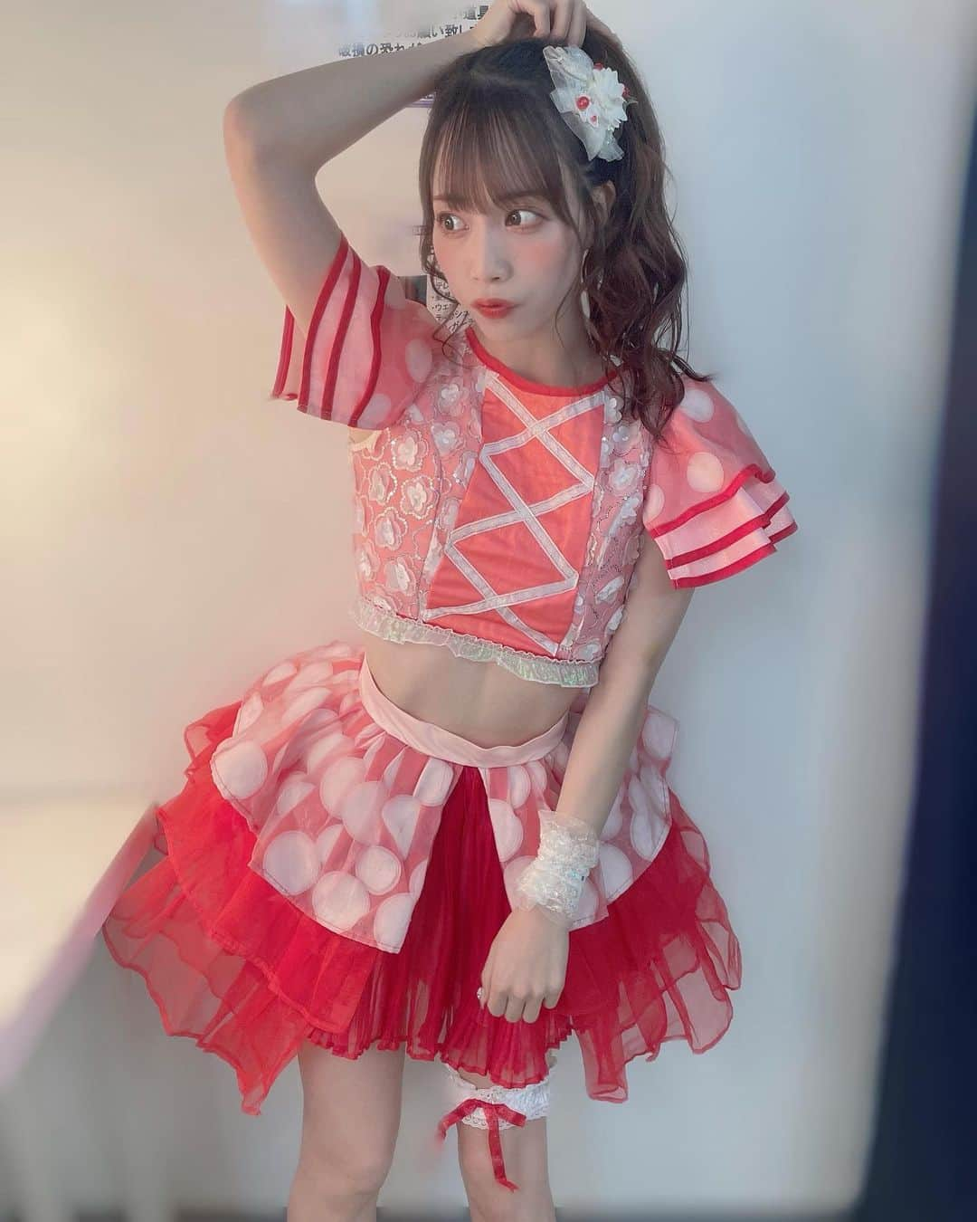 宇佐美幸乃さんのインスタグラム写真 - (宇佐美幸乃Instagram)「ヒーローレッド！！！！  #赤　#red #idol #costume #衣装　#instagood #instamood #instapic #picture #selfie #fff #followｍe #ふりふり #おなか #ポニーテール #hairstyle #hairstyles #japanesegirl #japan」9月18日 8時57分 - usami_yukino