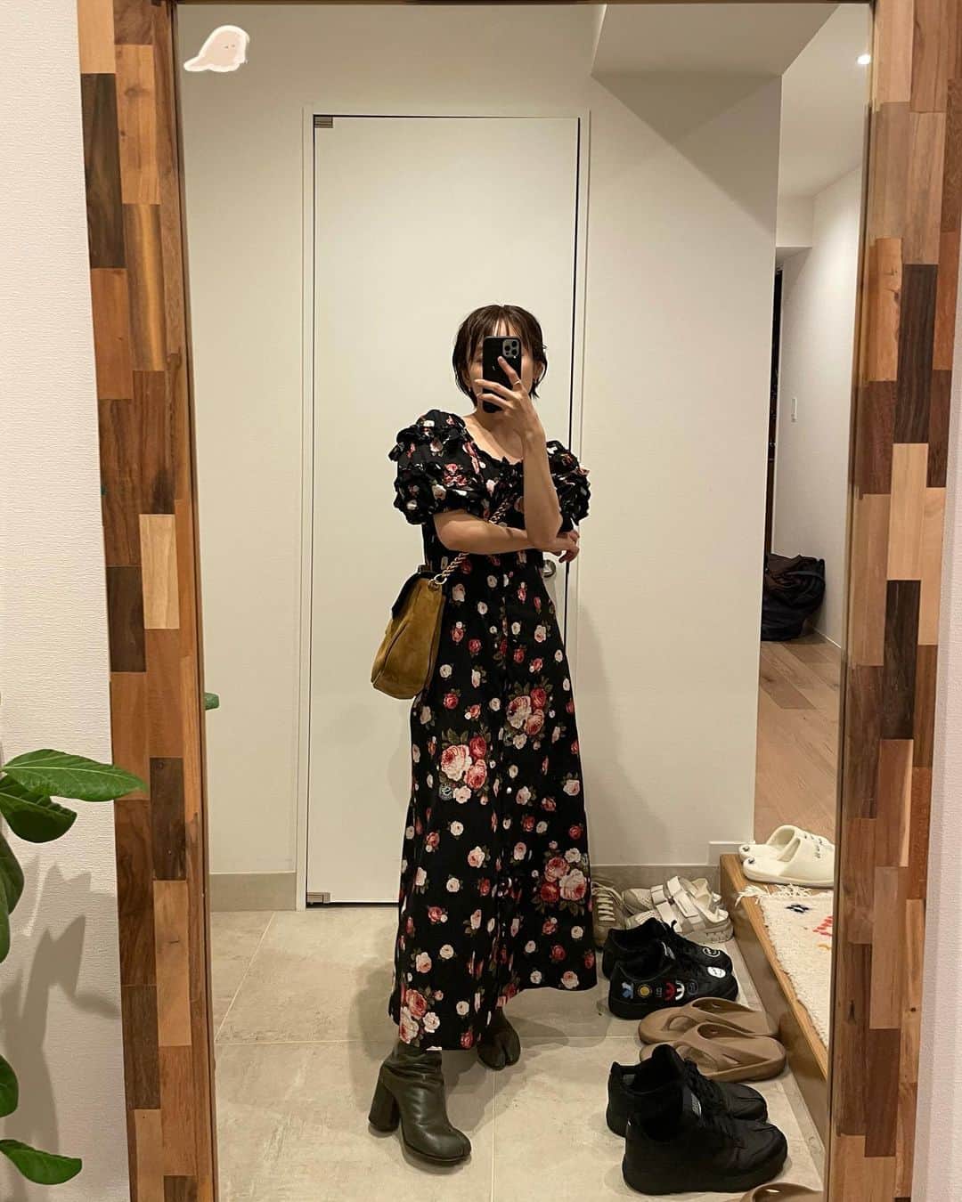 高橋愛さんのインスタグラム写真 - (高橋愛Instagram)「綺麗な花束😭💐💗 ㅤㅤㅤㅤㅤㅤㅤㅤㅤㅤㅤㅤㅤ ㅤㅤㅤㅤㅤㅤㅤㅤㅤㅤㅤㅤㅤ #今日のたかはし まとめ。 ㅤㅤㅤㅤㅤㅤㅤㅤㅤㅤㅤㅤㅤ 毎日のように お花をいただきまして 本当に幸せです😭❤️」9月18日 9時35分 - i_am_takahashi