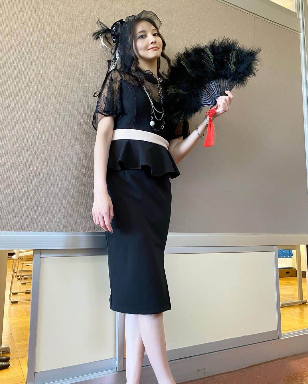 大石絵理のインスタグラム：「バブリー華音様です🌹🌹 今夜も23:00-ザ・ハイスクールヒーローズです、見てね😘😘😘」