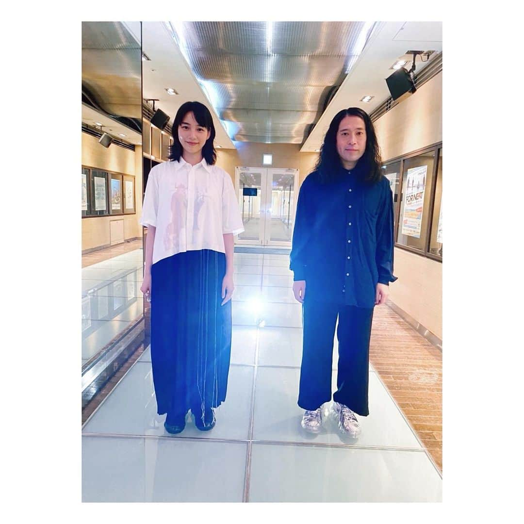 のん（能年玲奈）さんのインスタグラム写真 - (のん（能年玲奈）Instagram)「又吉さんが文章を書き始めた頃の話や衝動を沢山聞けました。小学生の頃まで遡って、又吉さんの創作の原点に迫っております。 とても楽しかった！ ぜひ皆さんにも聞いて欲しい。 よろしく🦖 #jwave #era813 #19日23時からOA #jewelry_non #grounds履いてくださっています」9月18日 23時44分 - non_kamo_ne