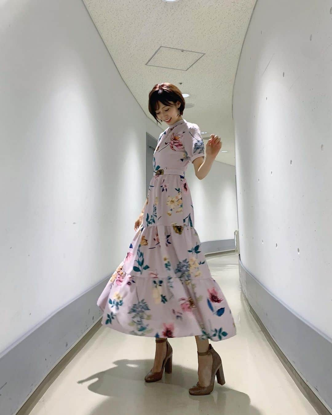 山口真帆のインスタグラム：「#山口真帆FCM2021 ありがとうございました！ ⁡ ⁡ 1部衣装 onepiece：#emiriawiz earring：#em ⁡ 2部衣装 onepiece：#pourvousdress earring：#em  👗💜」