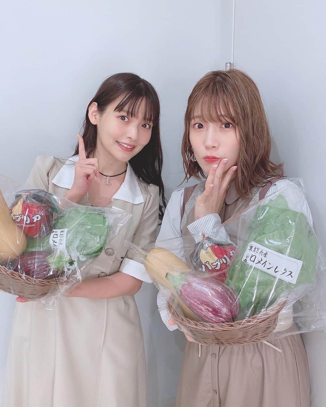 上坂すみれさんのインスタグラム写真 - (上坂すみれInstagram)「京まふにて「はめふらじお 出張版」にお邪魔しました〜！ 京野菜を手に入れましたよ！ 真礼さんとのトーク、楽しい〜…！！！  #はめふら #内田真礼 #上坂すみれ」9月18日 16時20分 - uesaka_sumire