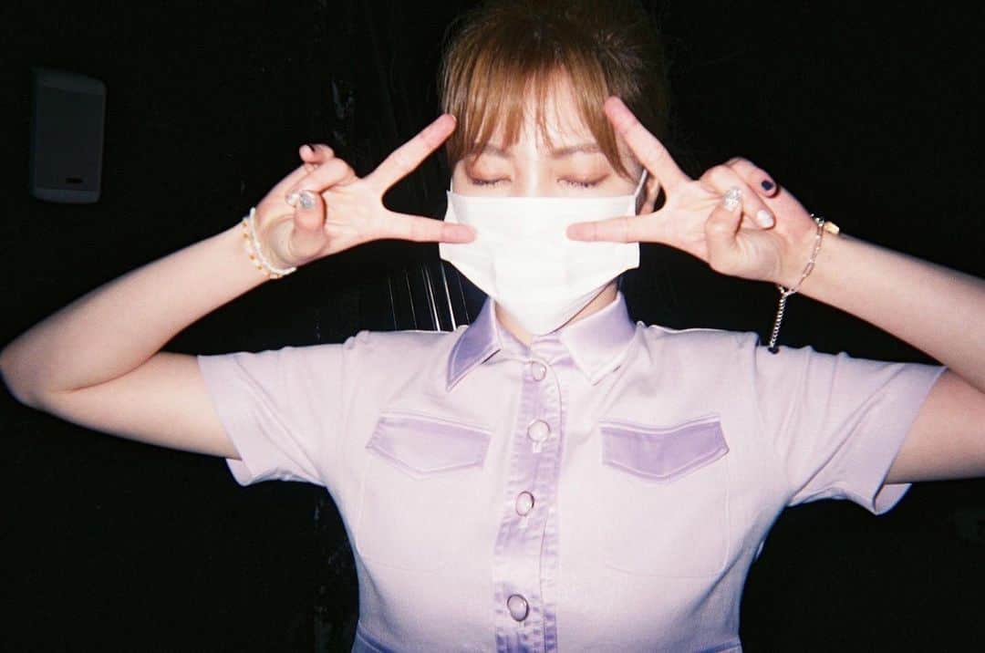 大熊李のインスタグラム：「#マスク外せばよかった 🤘」